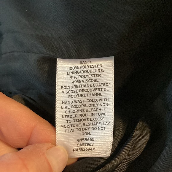 Halogen black embossed faux leather mini skirt M - Picture 6 of 8